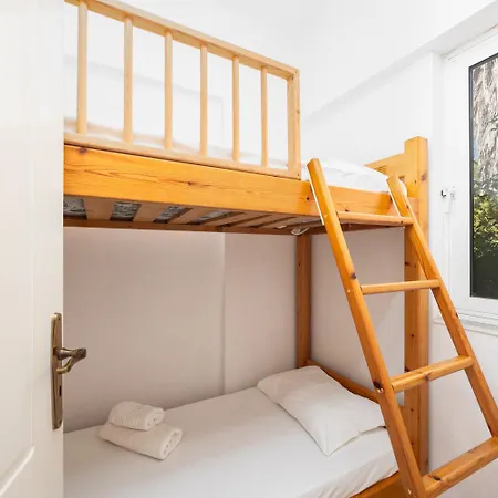 فيلة Cleo Kalamaki (Messinia)