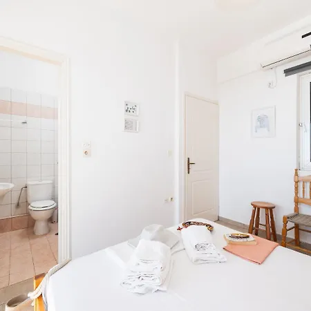 فيلة Cleo Kalamaki (Messinia)